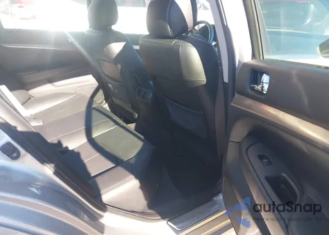 2015 Infiniti Q40 z USA, uszkodzony, nr VIN JN1CV6AR9FM520653